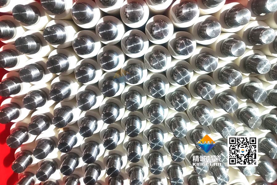 离别金属污染与断裂：：：纯陶瓷棒钉助力锂电砂磨机棒钉优化升级